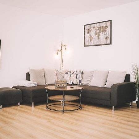 Tomsflat Braunschweig - 3 Rooms, Kitchen, Workspace, Highspeed Wifi, Washer & Dryer, Balcony Eksteriør billede