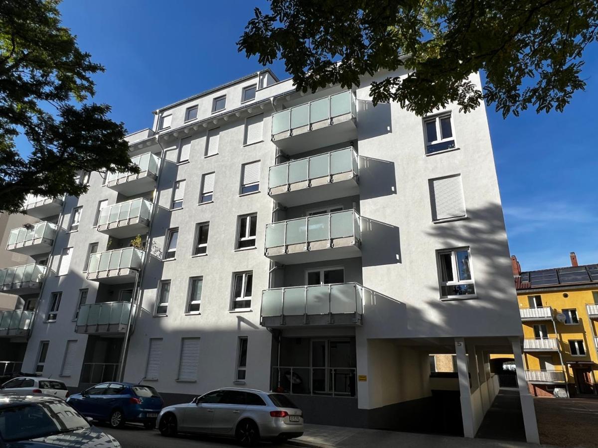 Tomsflat Braunschweig - 3 Rooms, Kitchen, Workspace, Highspeed Wifi, Washer & Dryer, Balcony Eksteriør billede