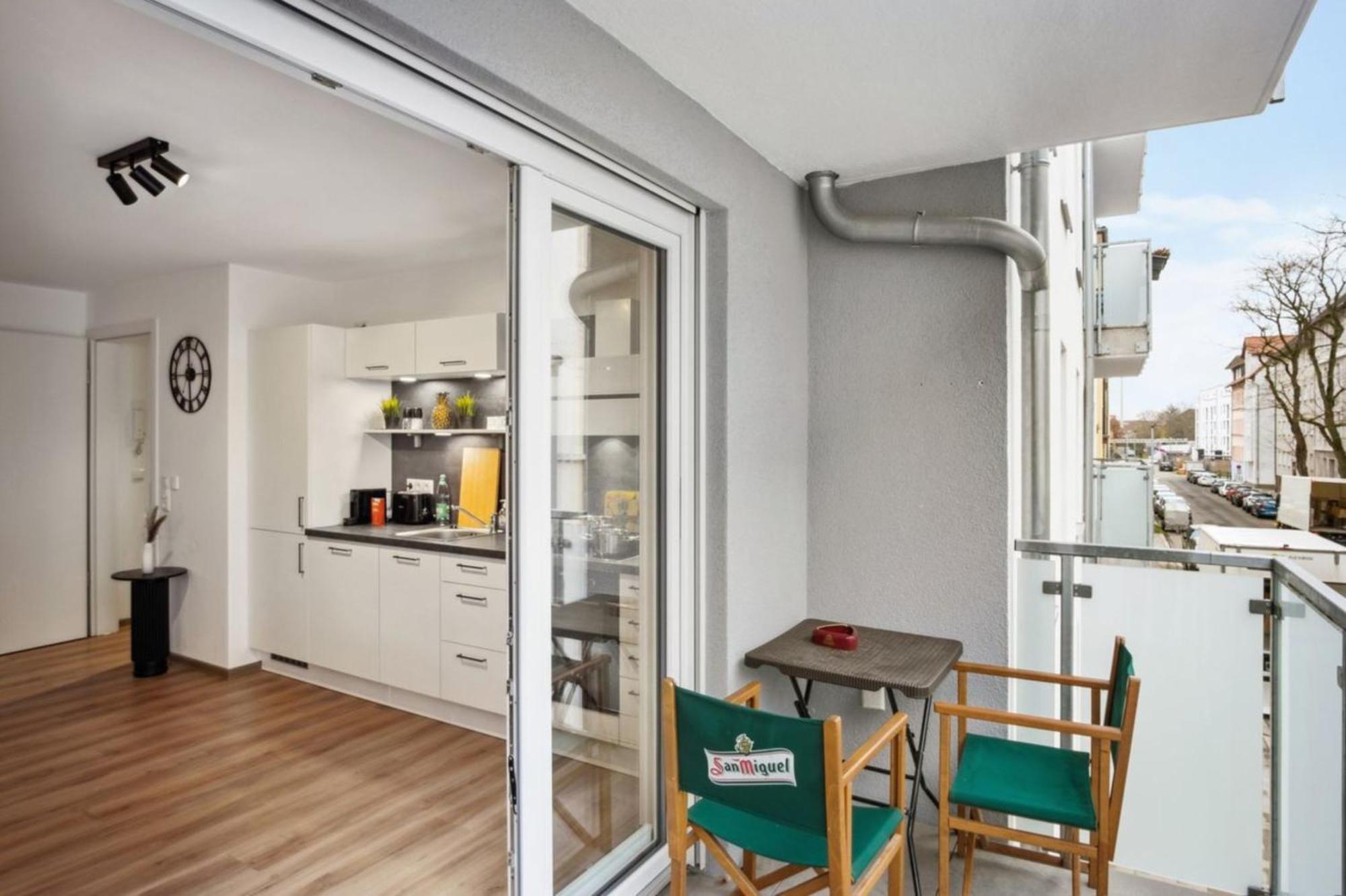 Tomsflat Braunschweig - 3 Rooms, Kitchen, Workspace, Highspeed Wifi, Washer & Dryer, Balcony Eksteriør billede