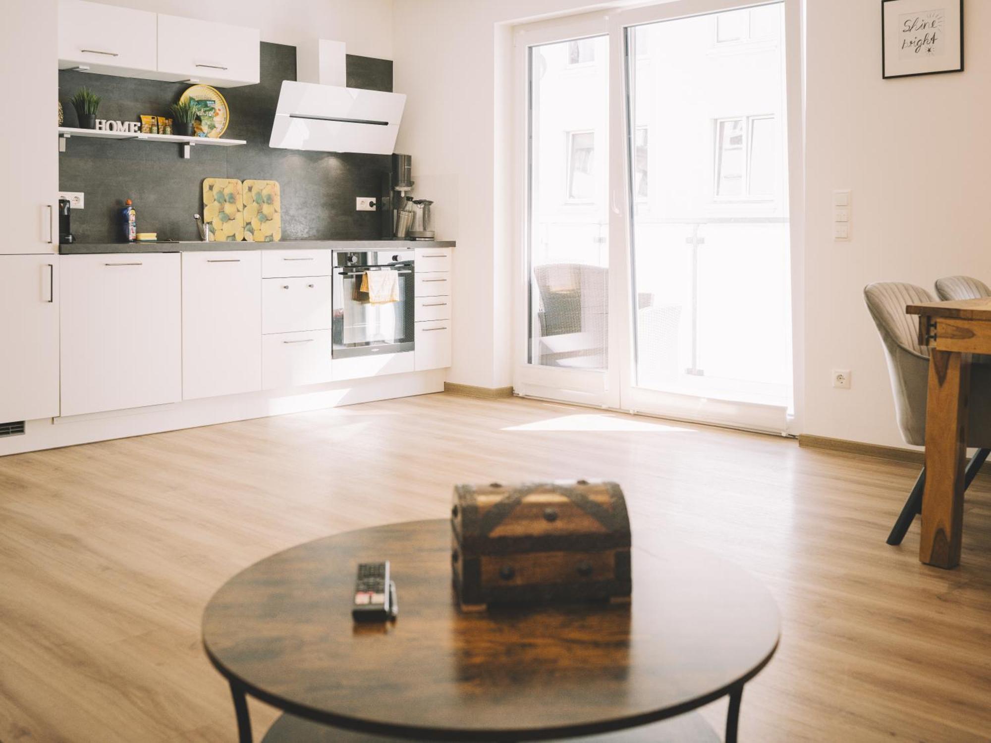 Tomsflat Braunschweig - 3 Rooms, Kitchen, Workspace, Highspeed Wifi, Washer & Dryer, Balcony Eksteriør billede